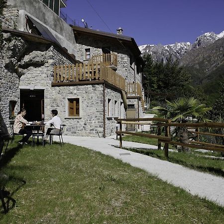 Agriturismo Crotto Di Somana 만델로델라리오 외부 사진