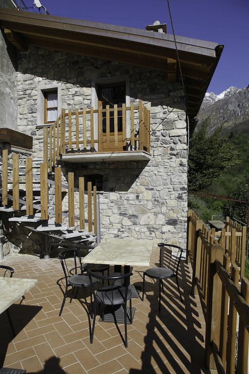 Agriturismo Crotto Di Somana 만델로델라리오 외부 사진