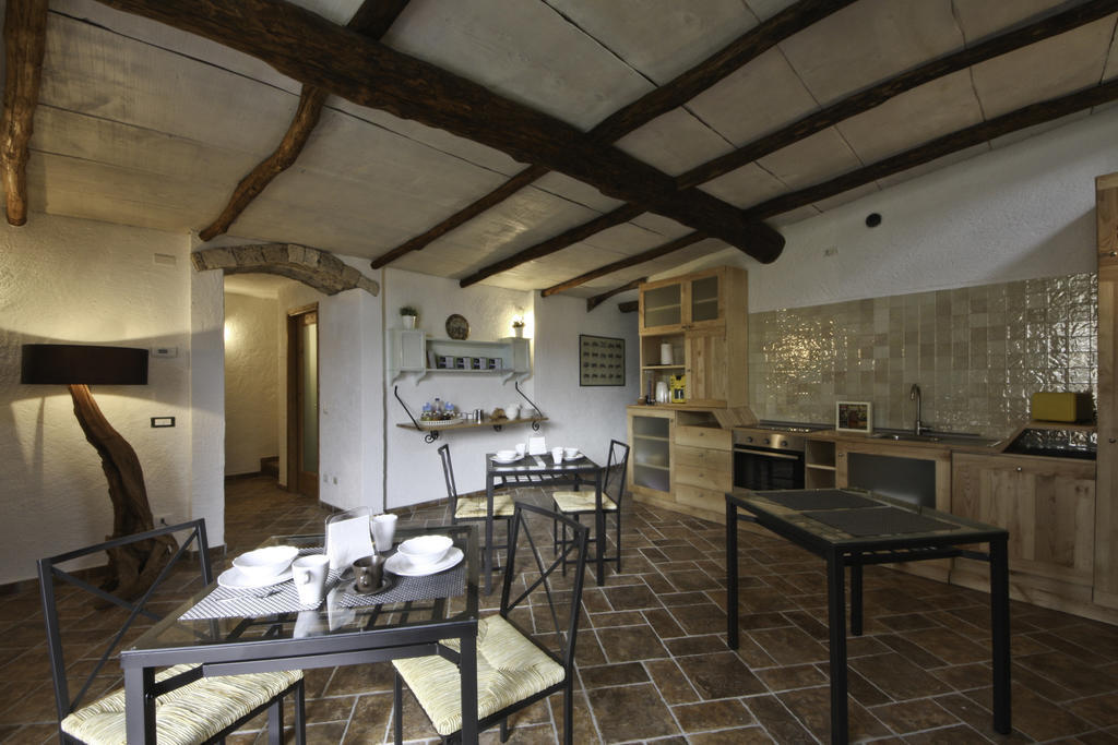 Agriturismo Crotto Di Somana 만델로델라리오 외부 사진